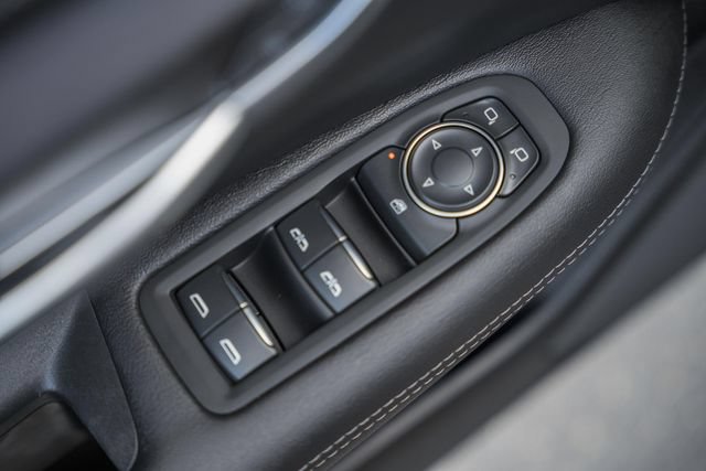 Used 2025 Cadillac XT5 Luxury FWD image 37