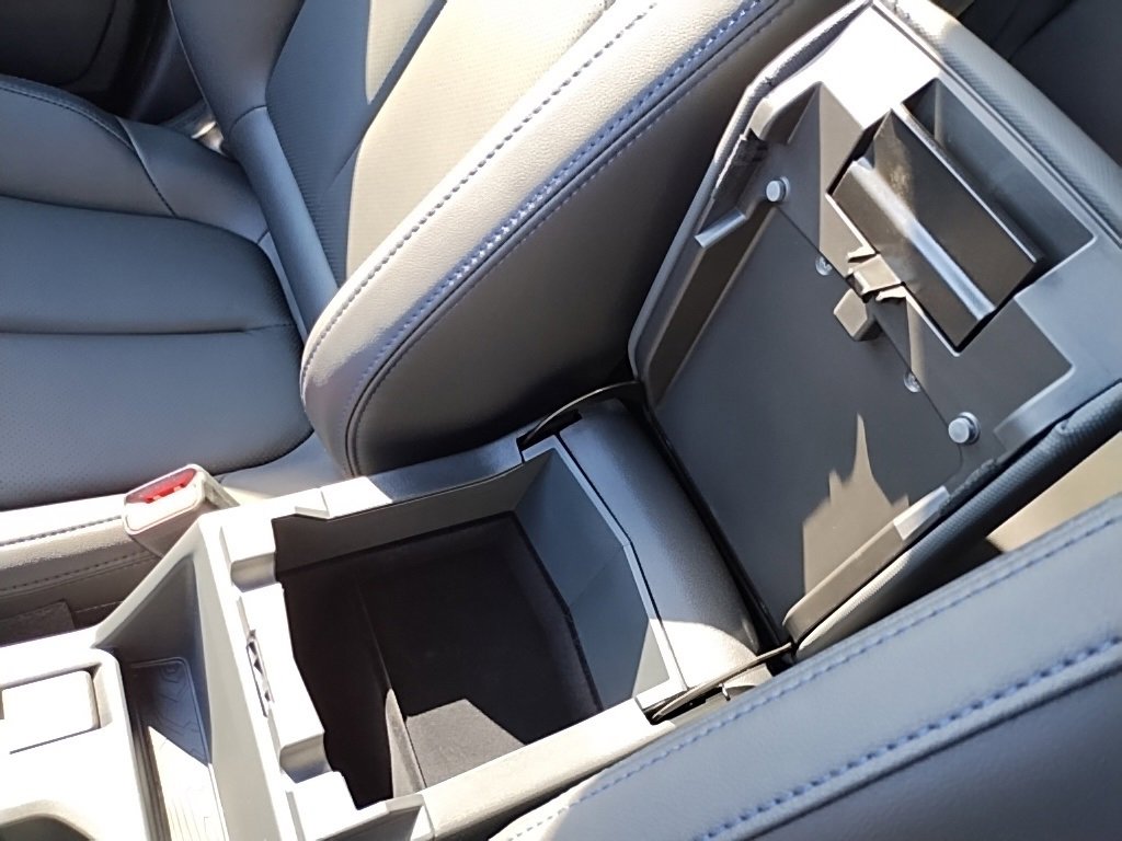 New 2025 Subaru Forester Limited w/ Popular Package image 30