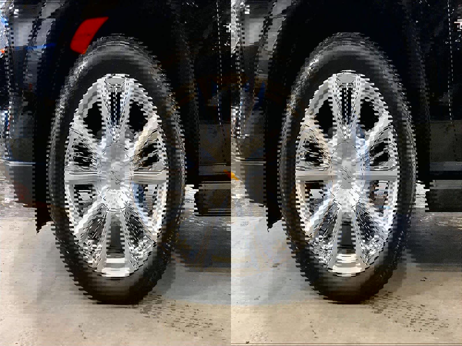 Used 2023 Chevrolet Tahoe High Country w/ Premium Package 2 image 7