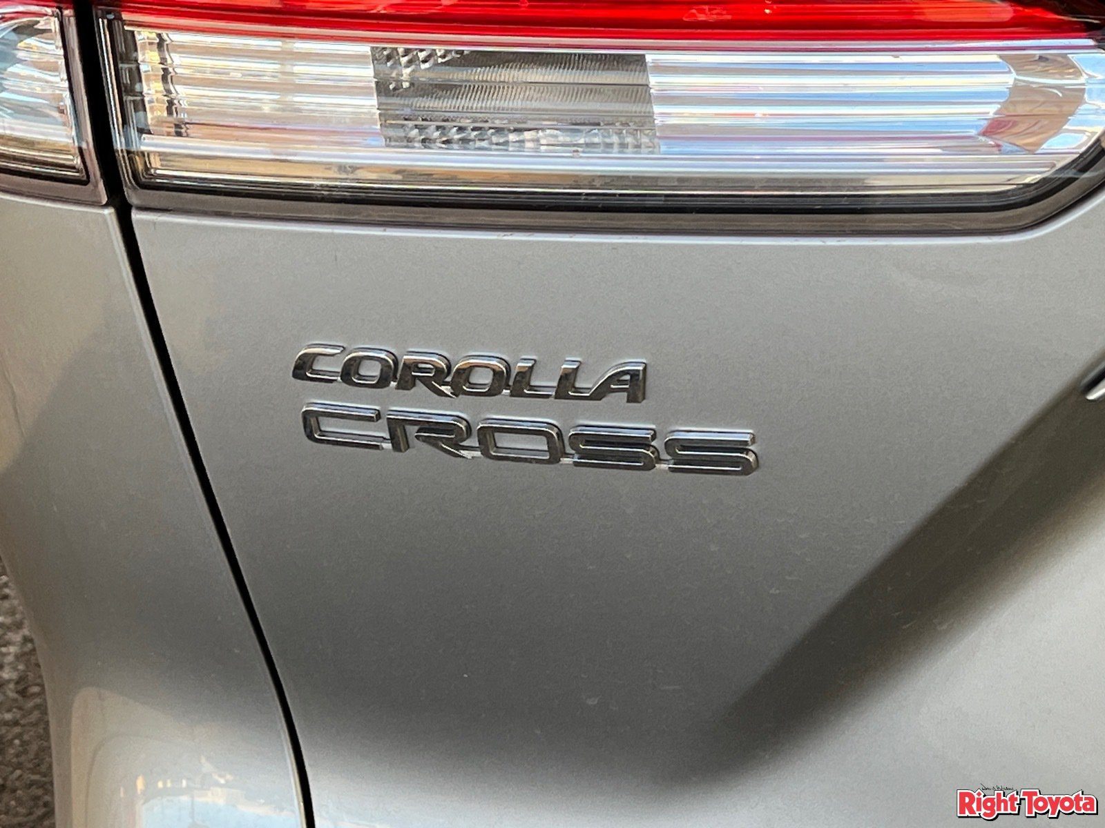 Certified 2023 Toyota Corolla Cross LE AWD/4WD image 11
