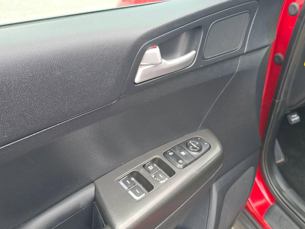 Used 2017 Kia Sportage LX FWD image 11