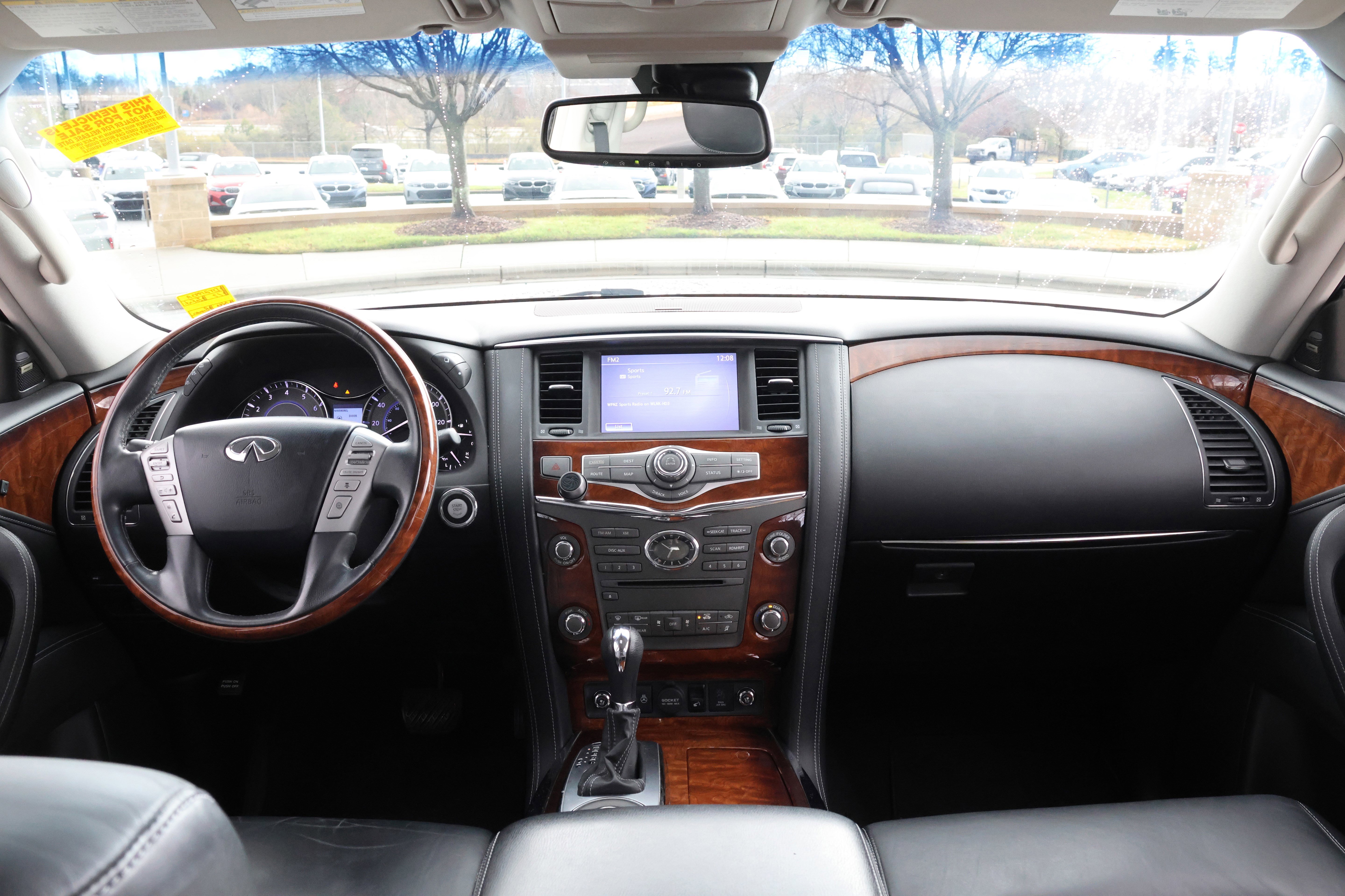 Used 2017 INFINITI QX80 2WD w/ Deluxe Technology Package image 16