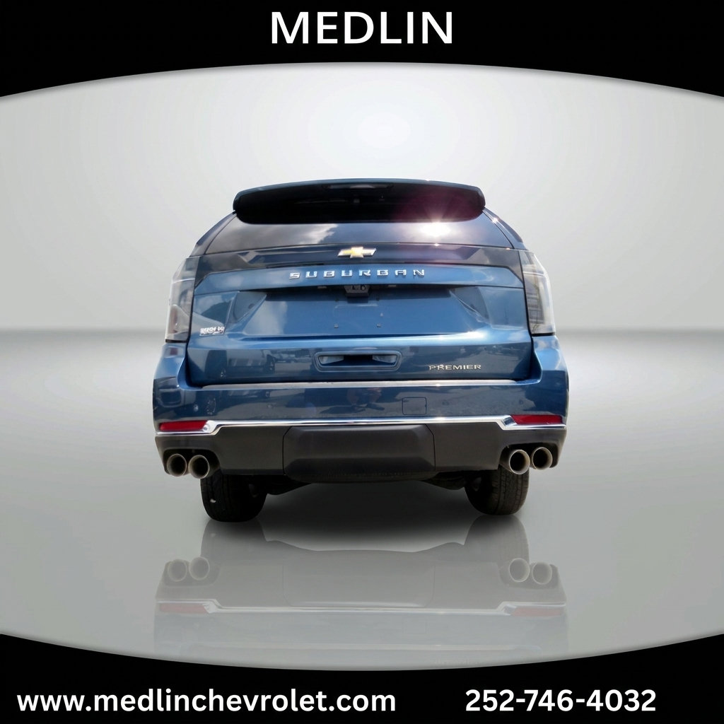 Used 2025 Chevrolet Suburban Premier AWD/4WD image 4