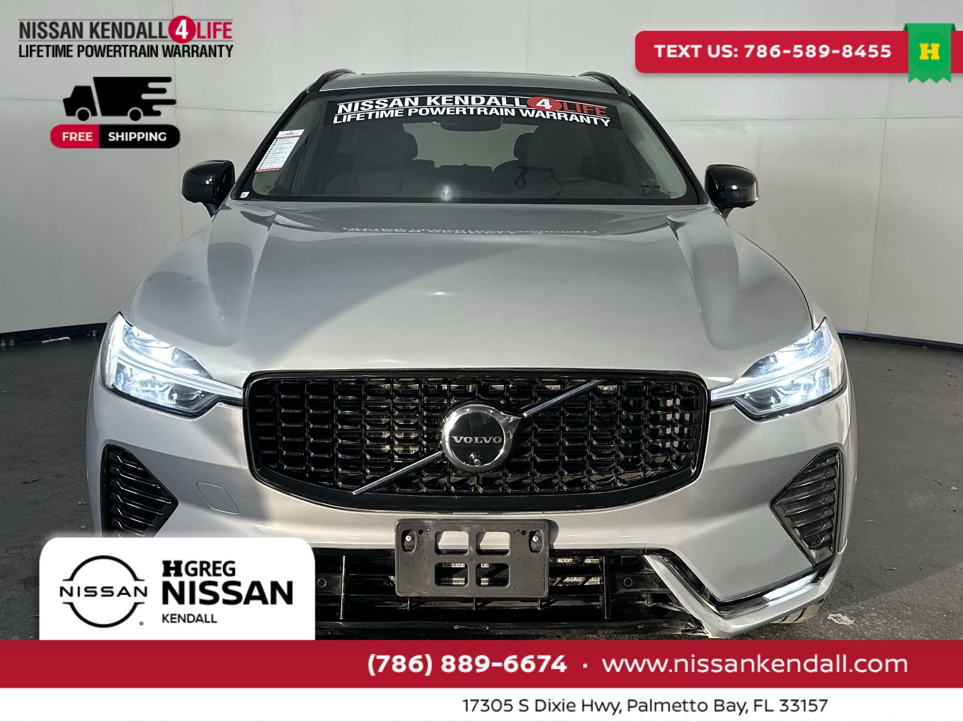 Used 2025 Volvo XC60 B5 Plus image 4