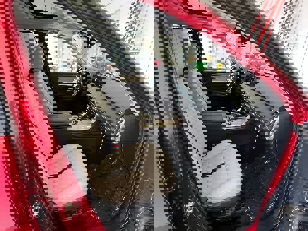 Used 2025 MAZDA CX-90 Plug-In Hybrid w/ Preferred image 22