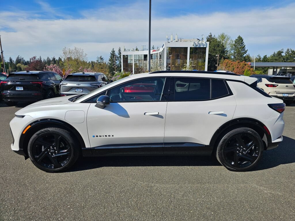 Used 2025 Chevrolet Equinox EV RS FWD image 8
