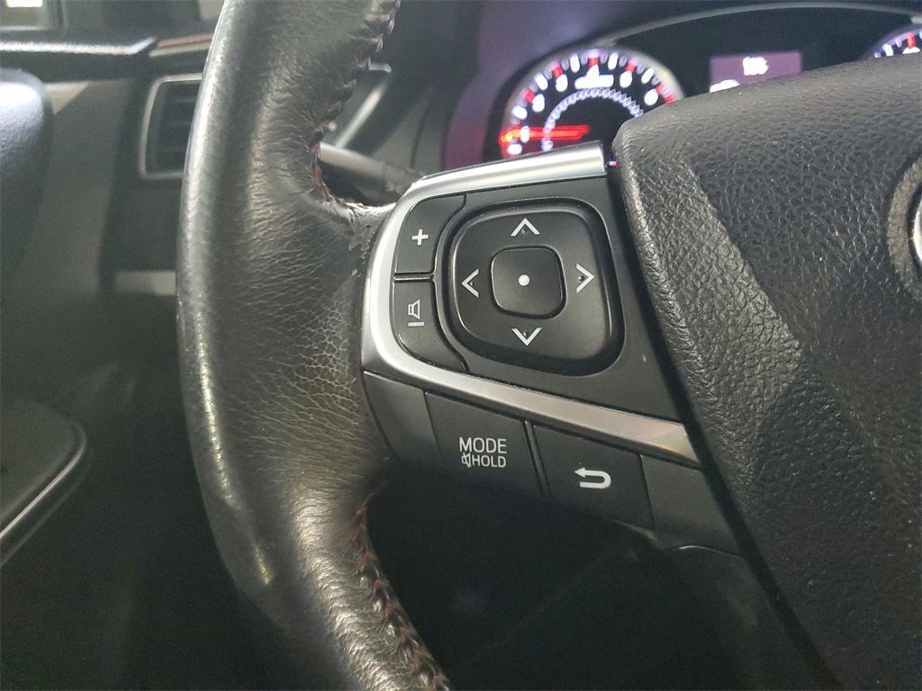 Used 2017 Toyota Camry XLE image 20