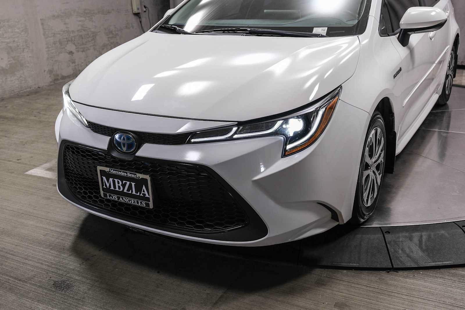 Used 2021 Toyota Corolla LE w/ Carpet Mat Package (TMS) FWD image 11