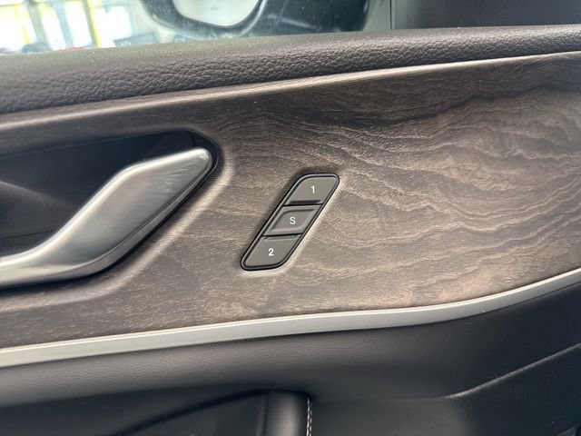 New 2026 Jeep Grand Cherokee Limited AWD/4WD image 17