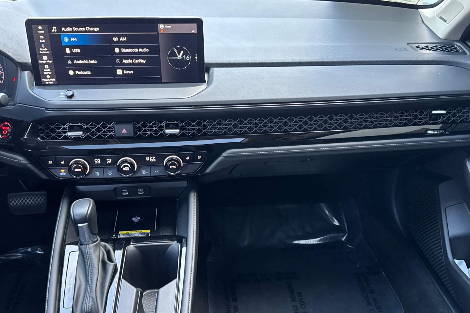 Used 2023 Honda Accord Touring image 29