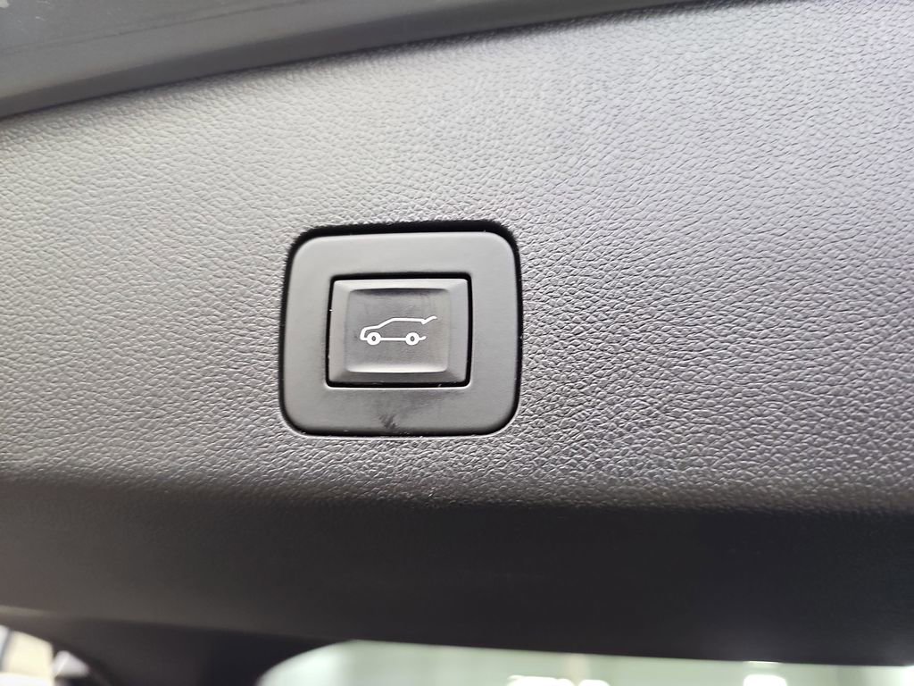 Certified 2023 Buick Encore GX Select w/ Sport Touring Package image 17