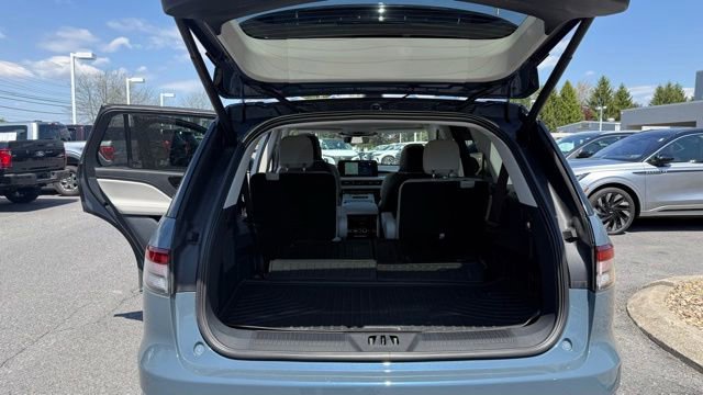 Used 2026 Lincoln Aviator Reserve AWD/4WD image 26