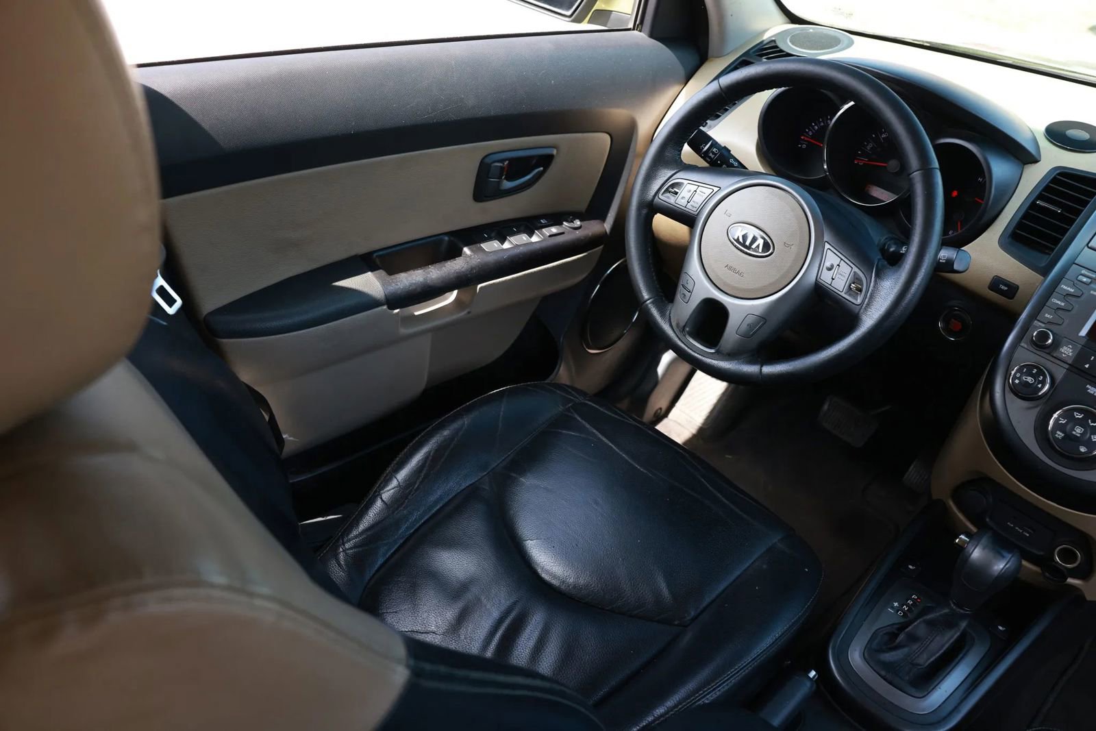 Used 2011 Kia Soul ! FWD image 20
