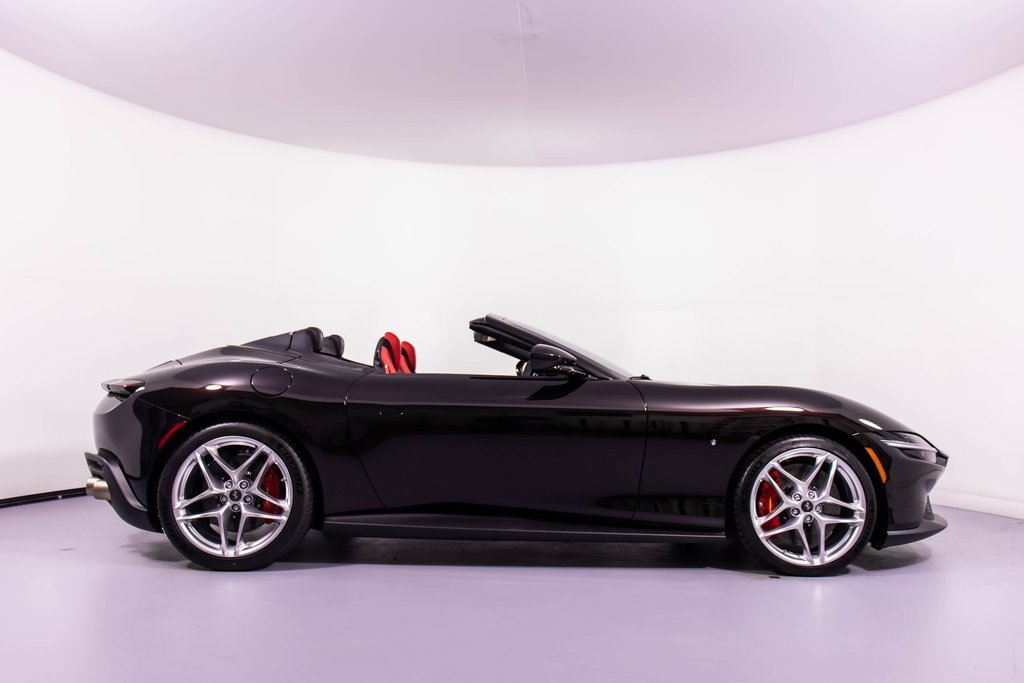 Certified 2024 Ferrari Roma Spider image 3
