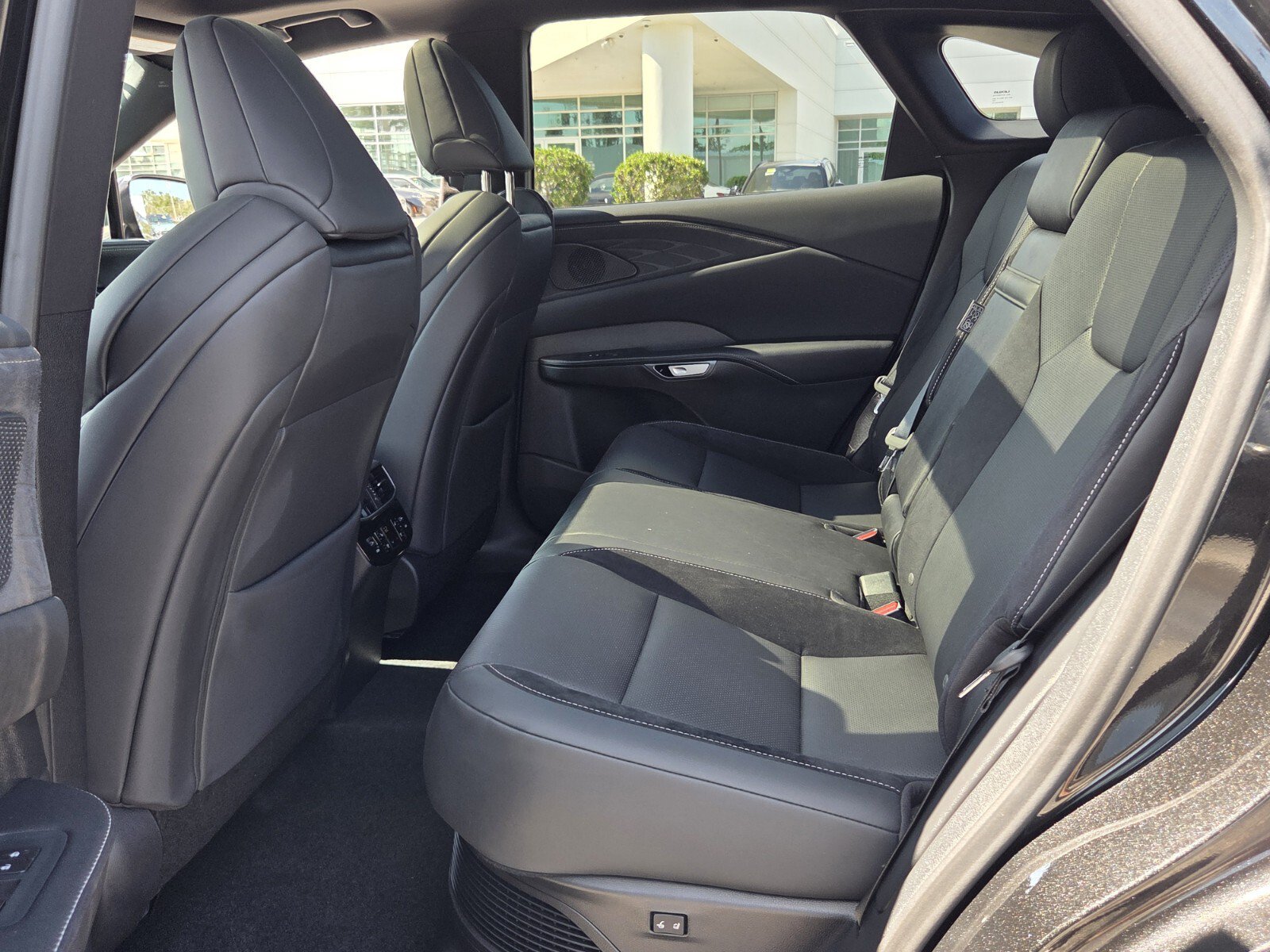 Used 2023 Lexus RX 500h F Sport w/ Cold Area Package AWD/4WD image 11