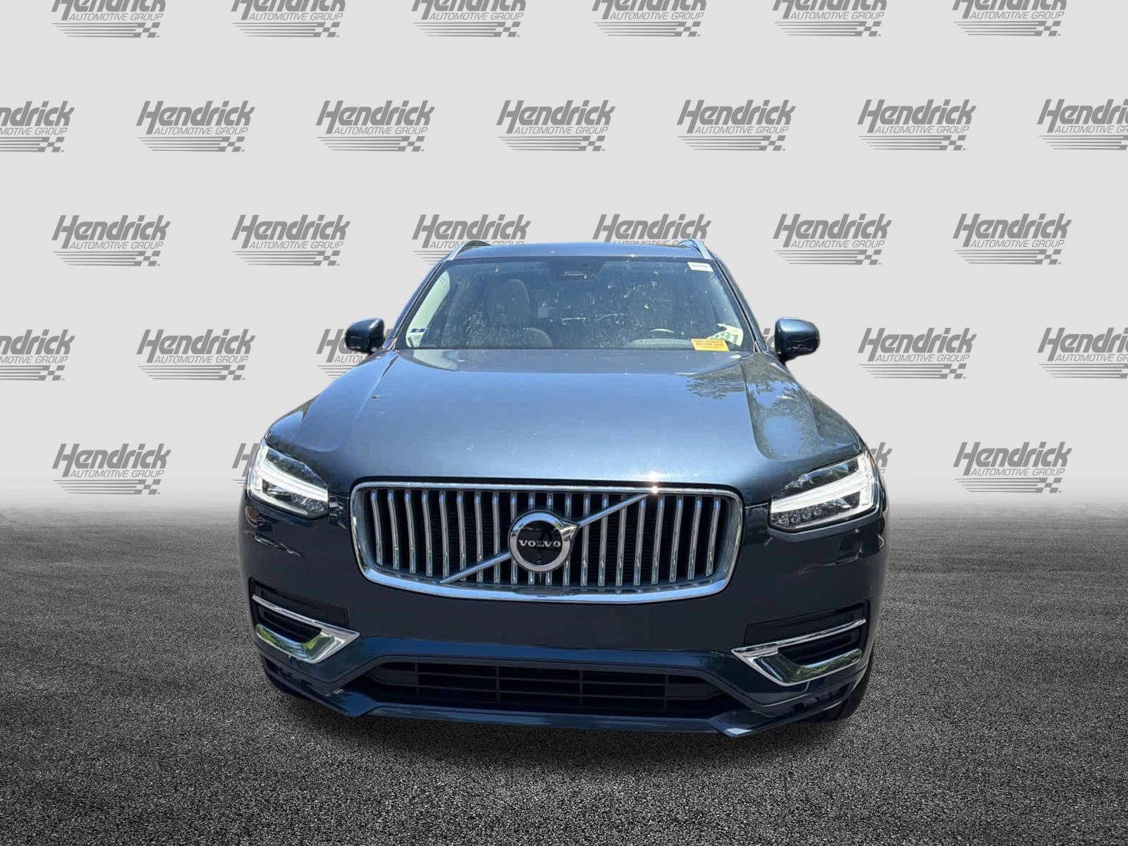 Used 2025 Volvo XC90 B5 Plus w/ Protection Package Premier AWD/4WD image 6