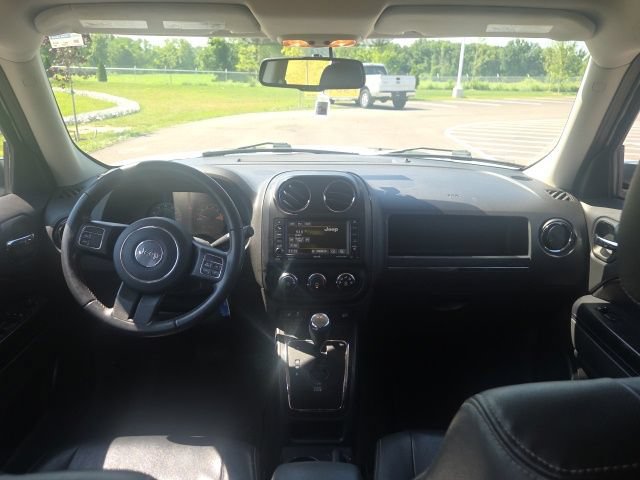 Used 2017 Jeep Patriot Sport w/ Power Value Group FWD image 16