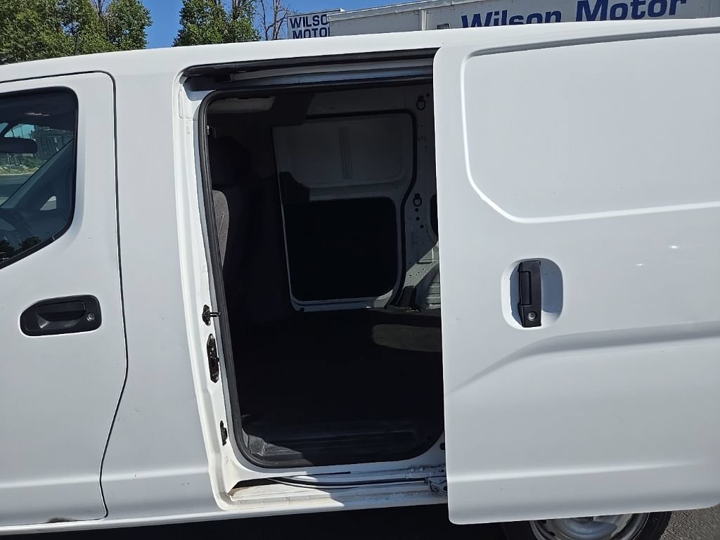 Used 2021 Nissan NV200 S w/ Back Door Glass Package FWD image 23