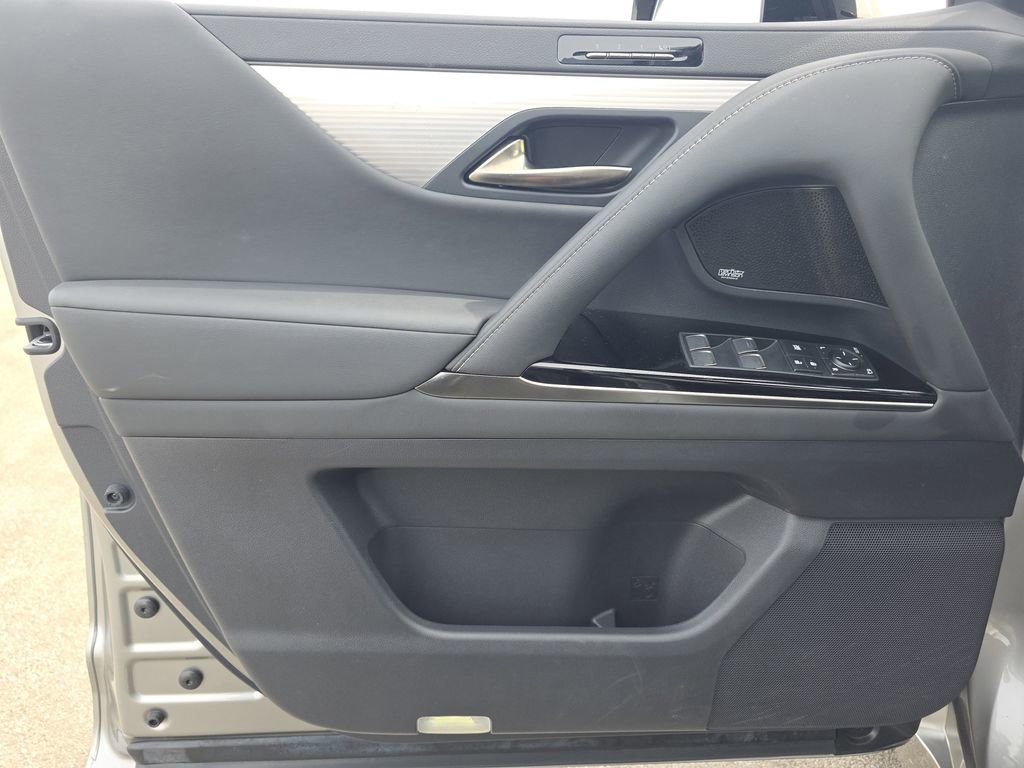 Certified 2022 Lexus LX 600 F Sport image 34