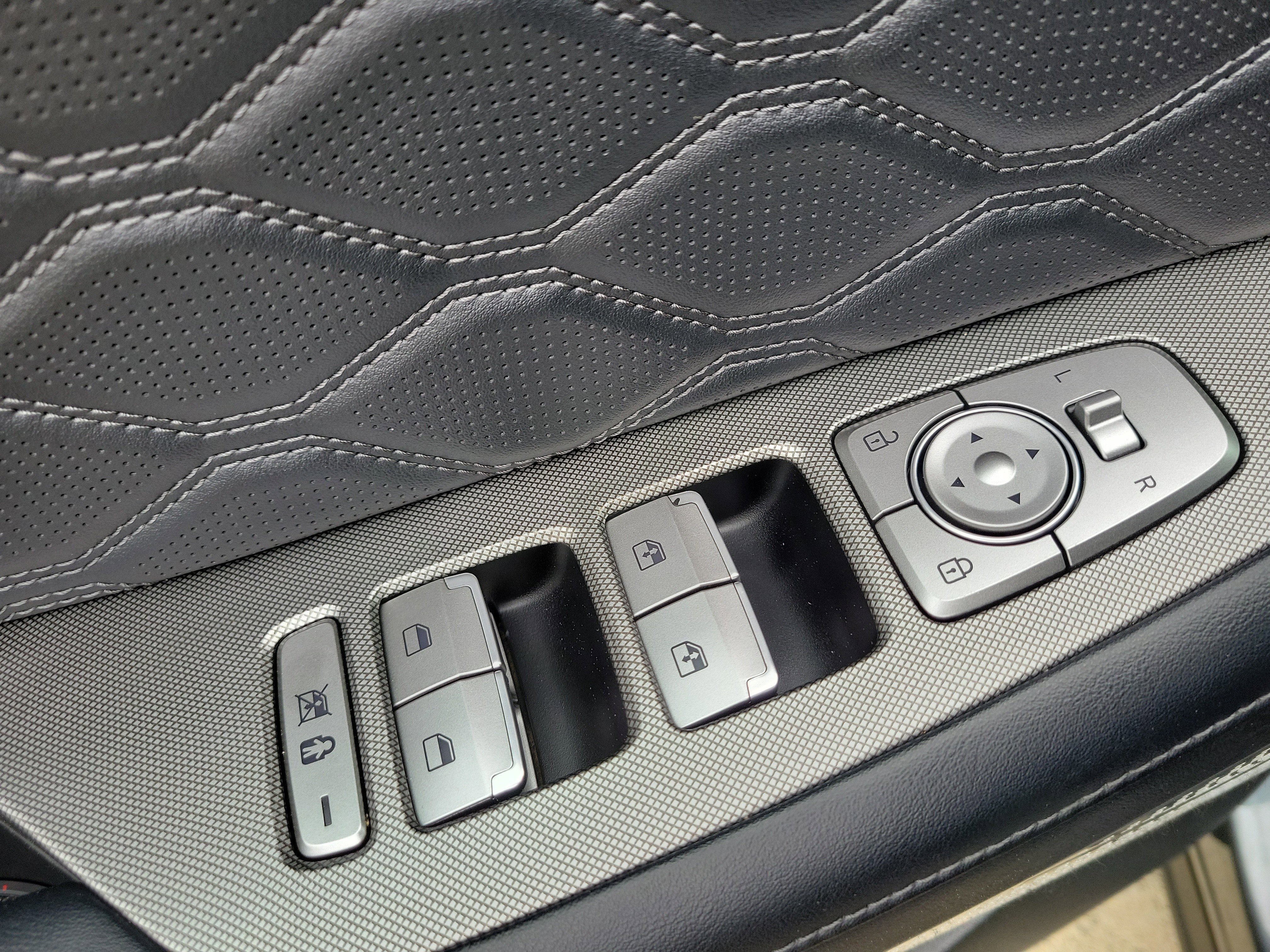 Used 2020 Hyundai Palisade Limited image 22