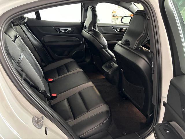 Used 2024 Volvo S60 B5 Plus AWD/4WD image 24