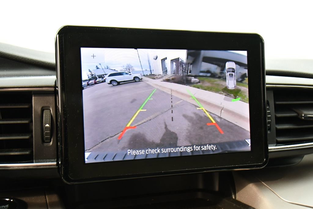 Used 2023 Ford Explorer XLT w/ Equipment Group 202A AWD/4WD image 35