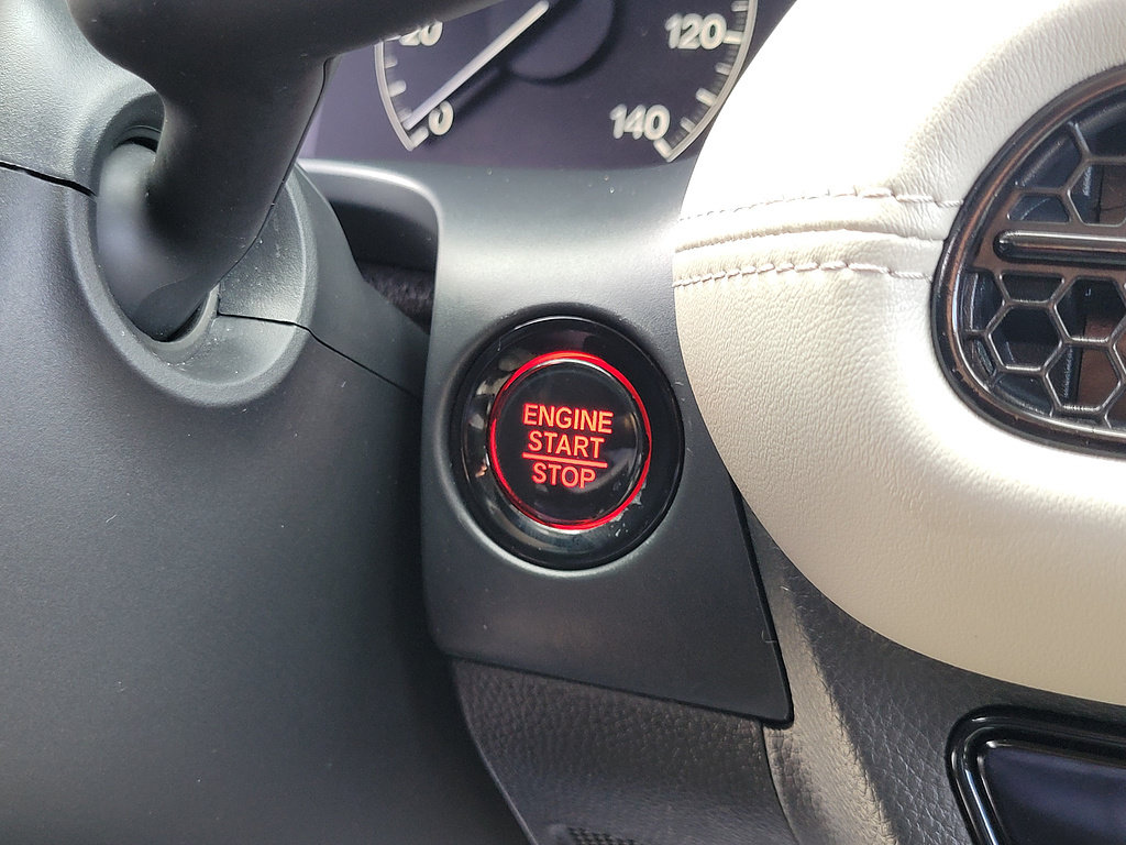 Used 2025 Honda HR-V LX image 31