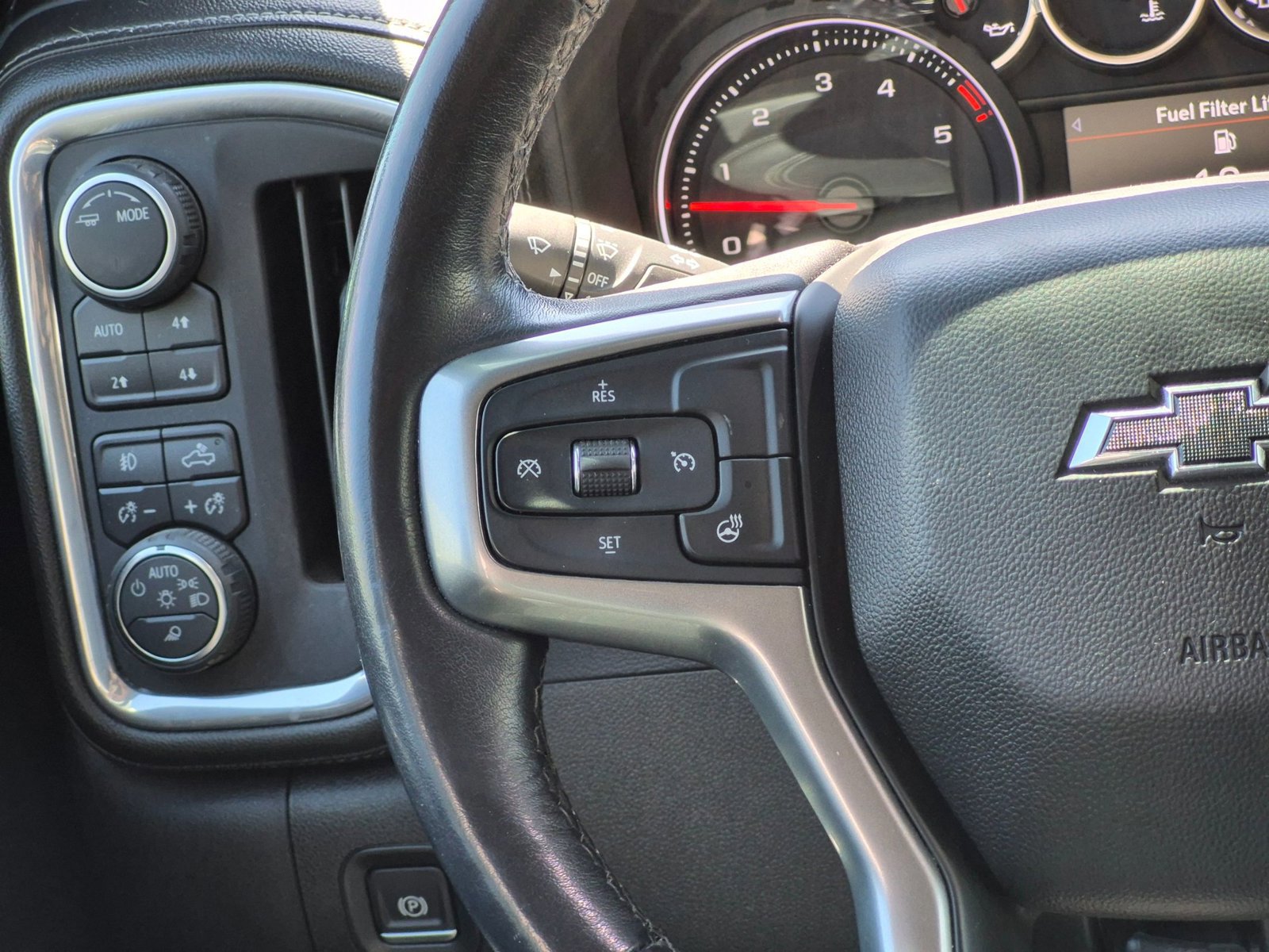 Used 2022 Chevrolet Silverado 2500 LTZ w/ LTZ Plus Package AWD/4WD image 19