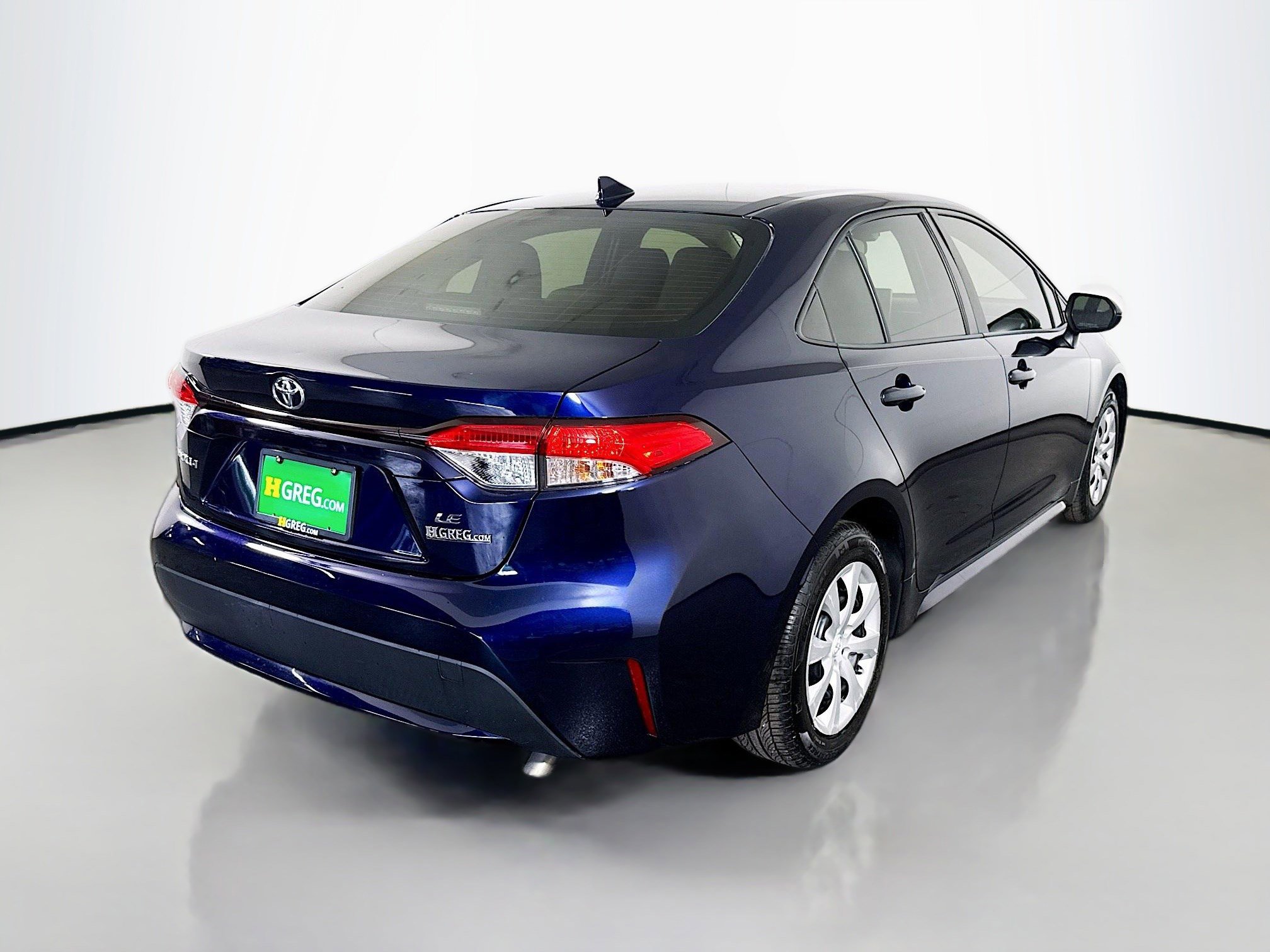 Used 2021 Toyota Corolla LE image 10