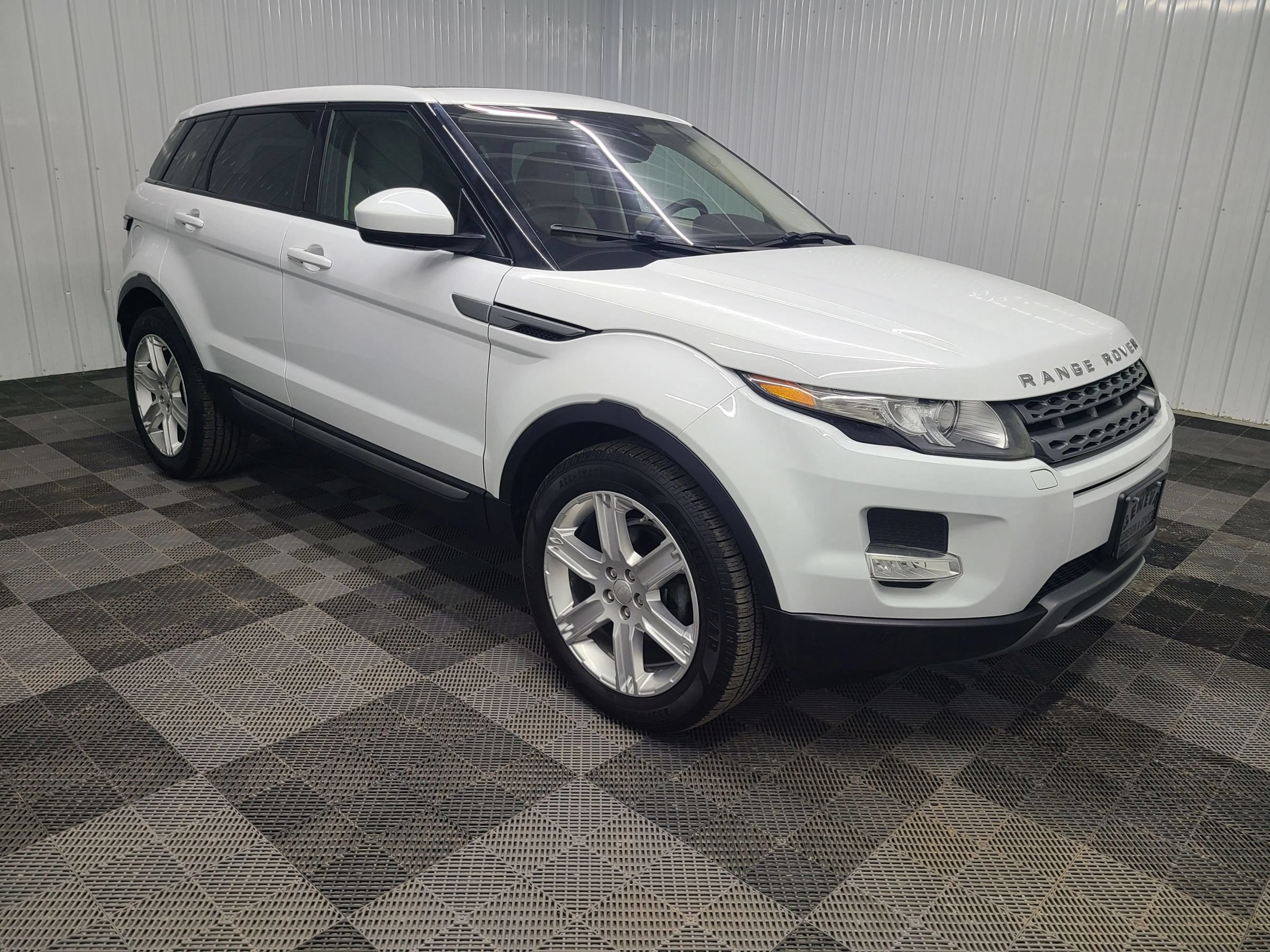 Used 2015 Land Rover Range Rover Evoque Pure Plus AWD/4WD image 13