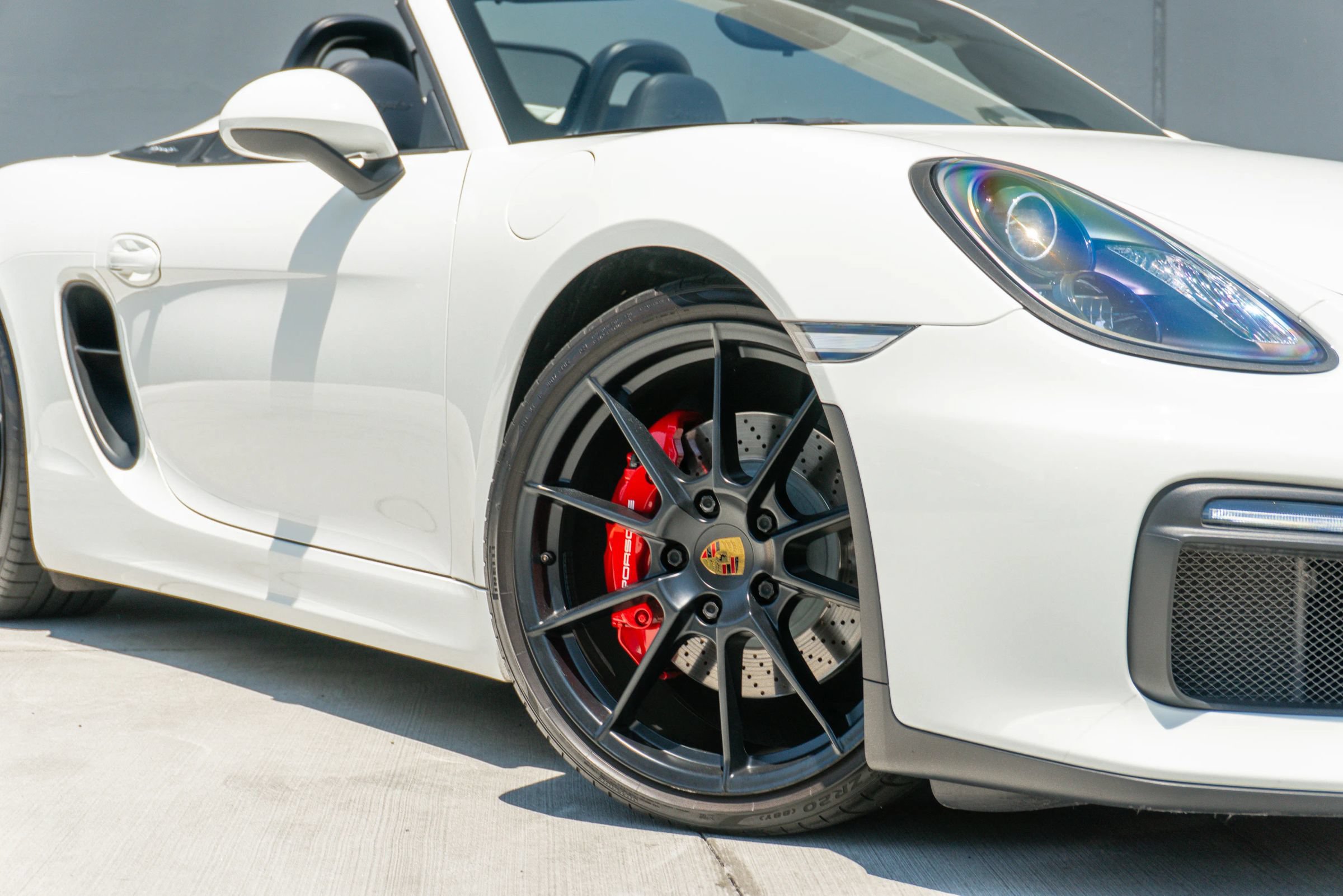 Used 2016 Porsche Boxster Spyder RWD image 34