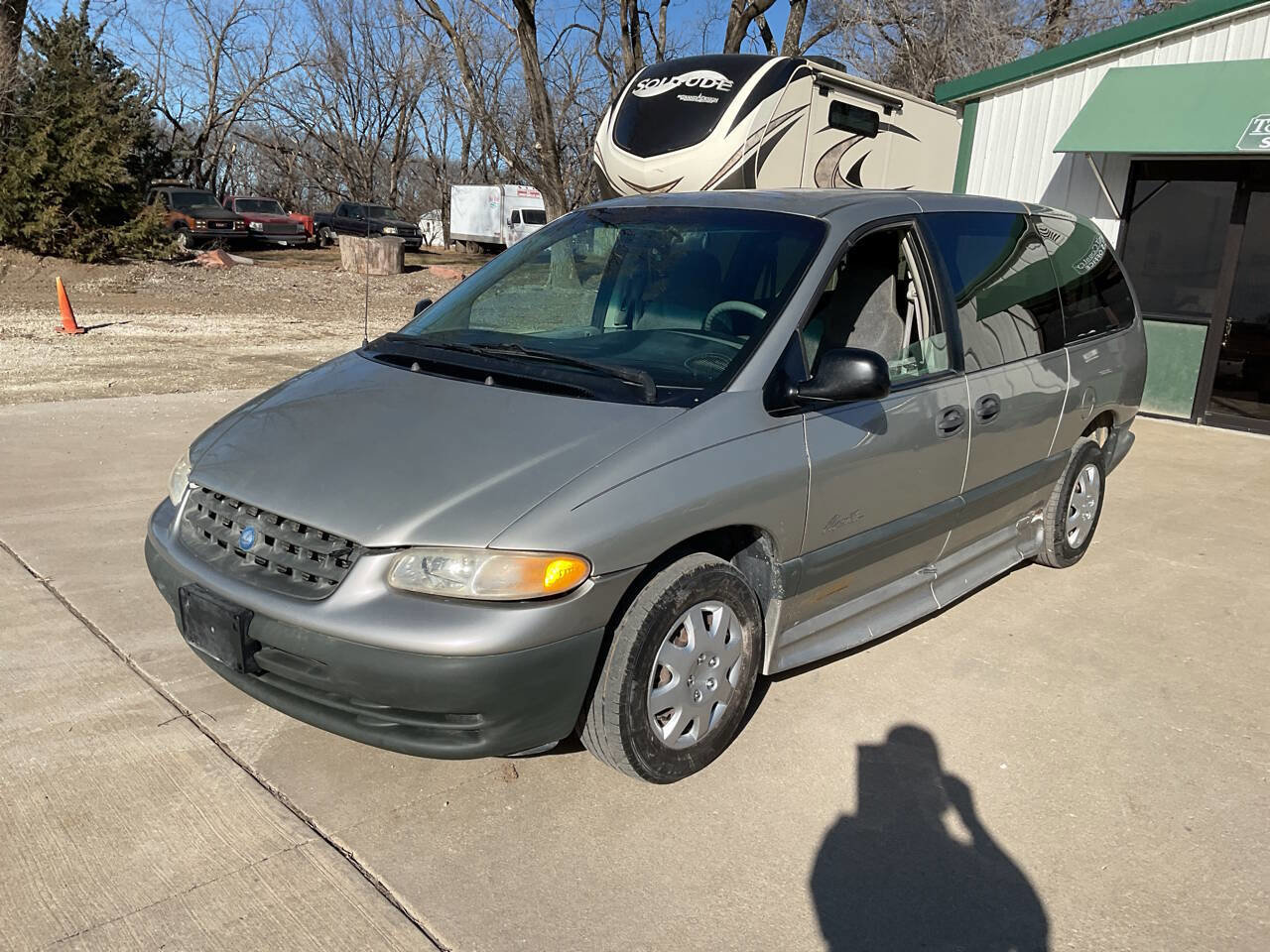 Used 1997 Plymouth Grand Voyager SE image 5