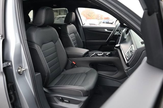 New 2026 Volkswagen Atlas Cross Sport SEL image 28