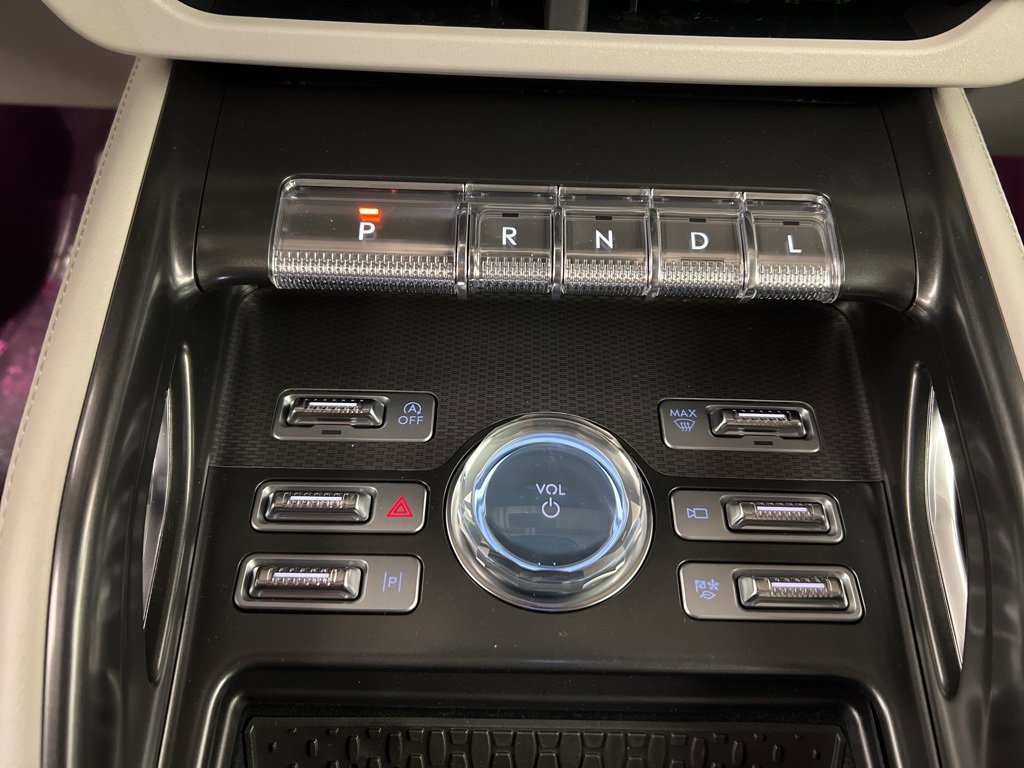 Used 2026 Lincoln Nautilus Premier w/ Equipment Group 102A image 16