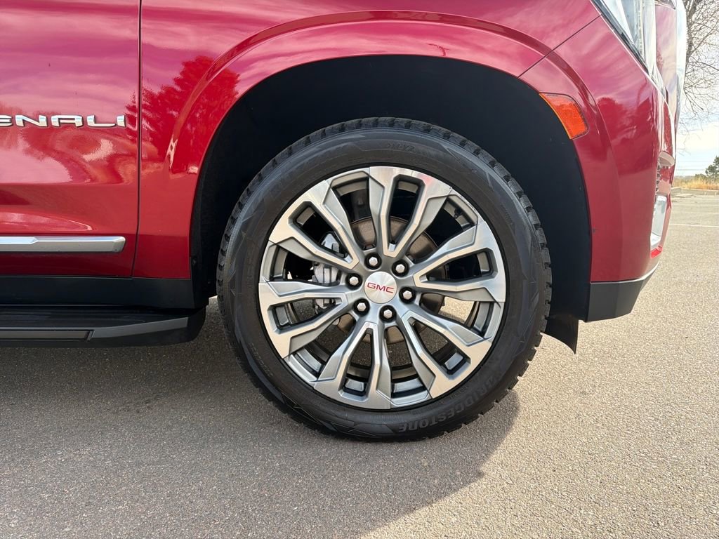 Used 2021 GMC Yukon Denali w/ Advanced Technology Package image 37