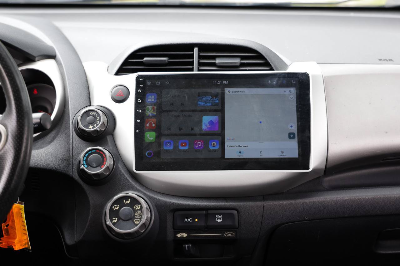 Used 2010 Honda Fit Sport image 34
