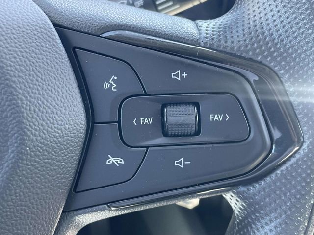 Used 2024 Chevrolet Trax LS w/ LS Convenience Package FWD image 23