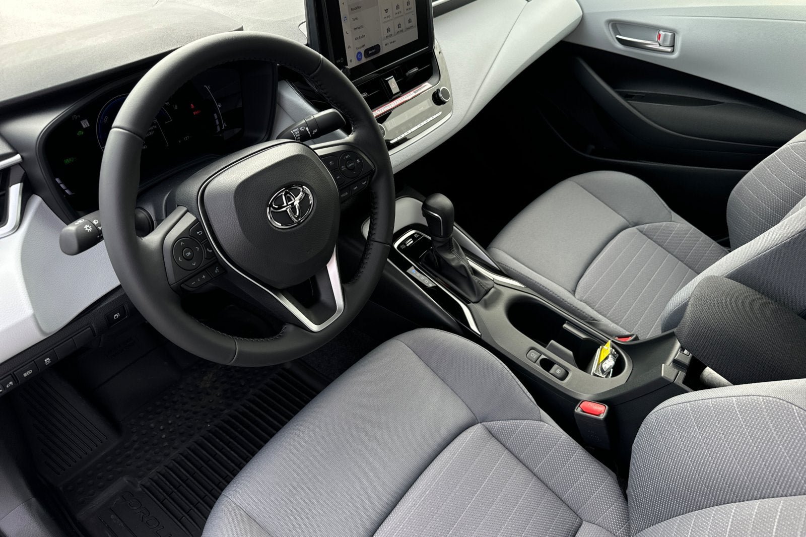 New 2026 Toyota Corolla SE FWD image 12