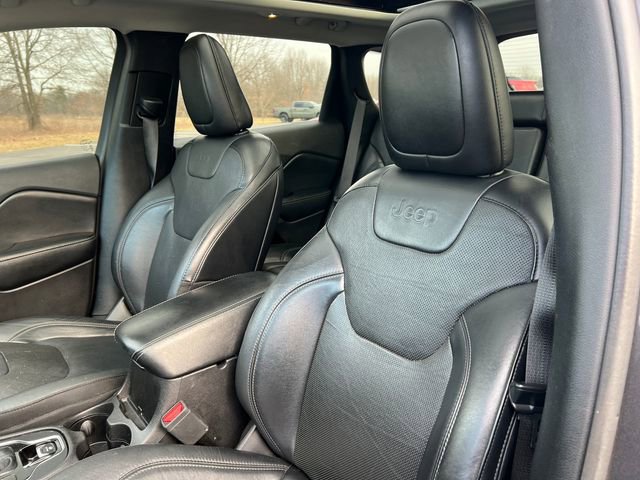 Used 2019 Jeep Cherokee Limited image 4