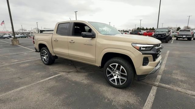 Used 2024 Chevrolet Colorado Z71 w/ Z71 Convenience Package 2 image 2