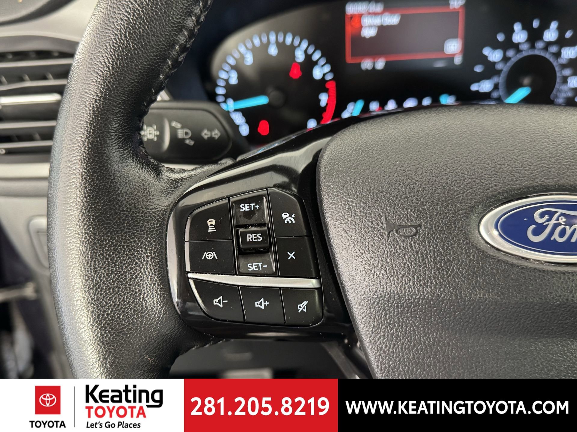 Used 2021 Ford Escape SE w/ SE Sport Appearance Package image 26