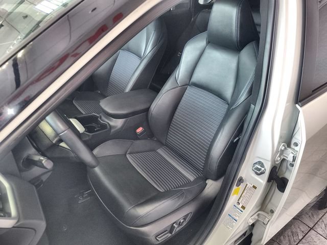 Used 2022 Toyota RAV4 XSE AWD/4WD image 11