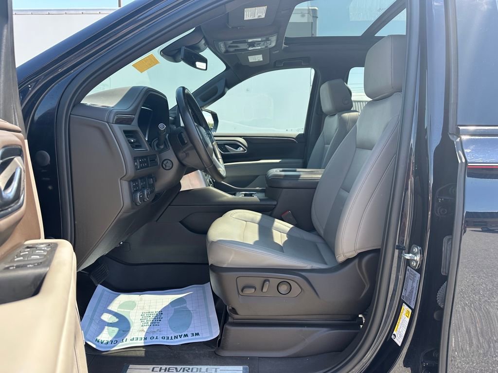 Certified 2023 Chevrolet Tahoe Z71 w/ Luxury Package AWD/4WD image 25