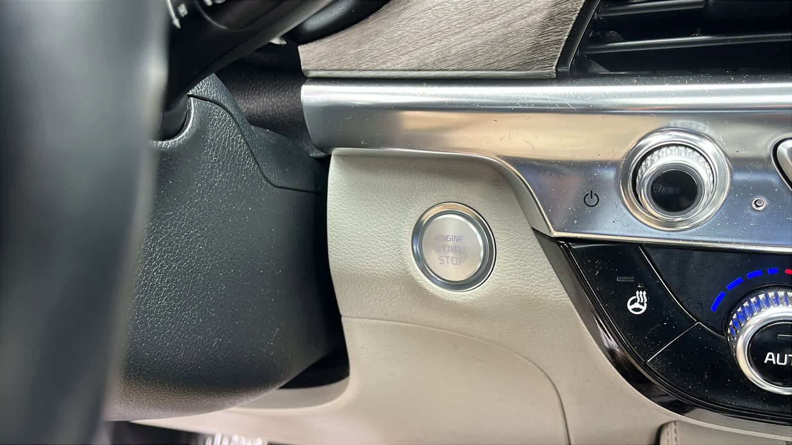 Used 2021 Kia Telluride EX w/ EX Premium Package AWD/4WD image 22