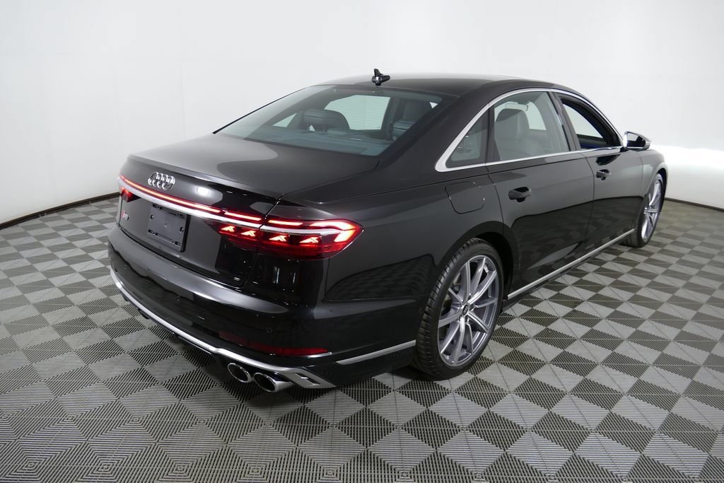 Used 2023 Audi S8 w/ S8 Executive Package AWD/4WD image 3