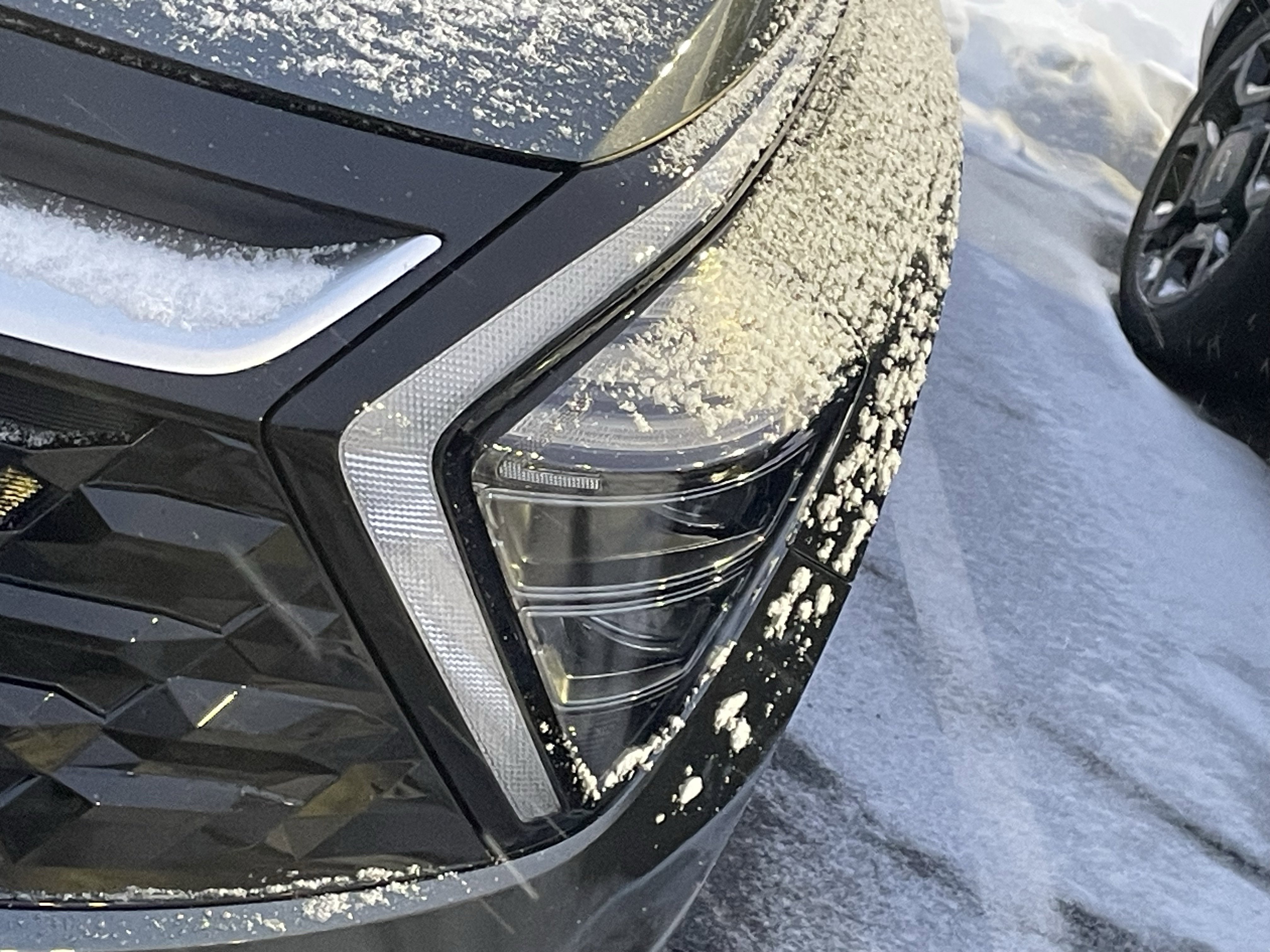 Used 2025 Kia Sportage EX w/ Premium Package image 8