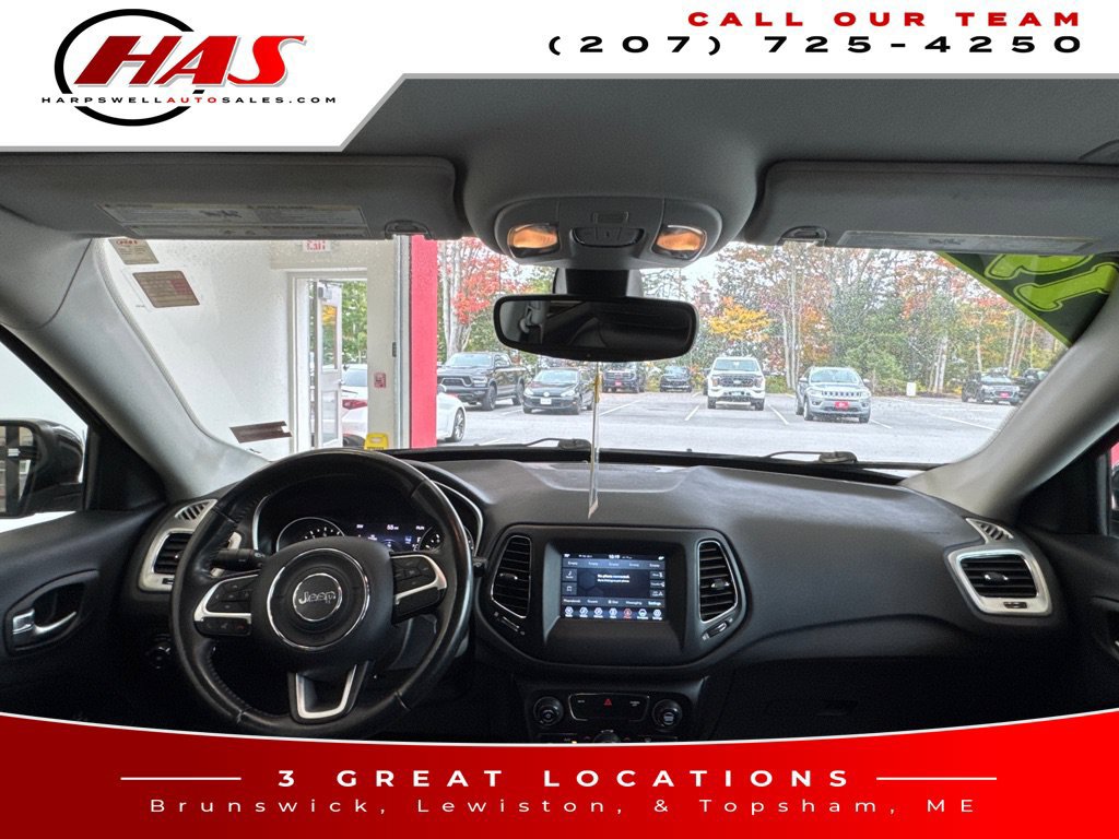 Used 2019 Jeep Compass Latitude w/ Popular Equipment Group AWD/4WD image 11