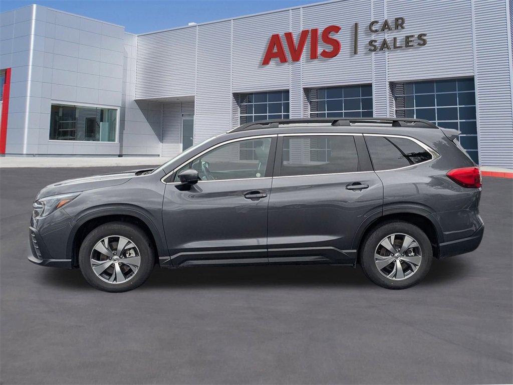 Used 2025 Subaru Ascent Premium image 2
