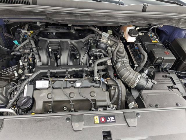 Used 2024 Kia Carnival LX image 29