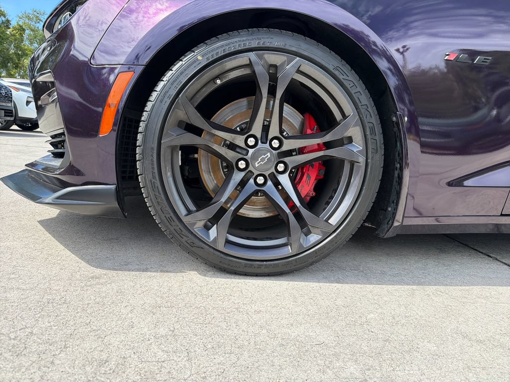 Used 2021 Chevrolet Camaro SS RWD image 11